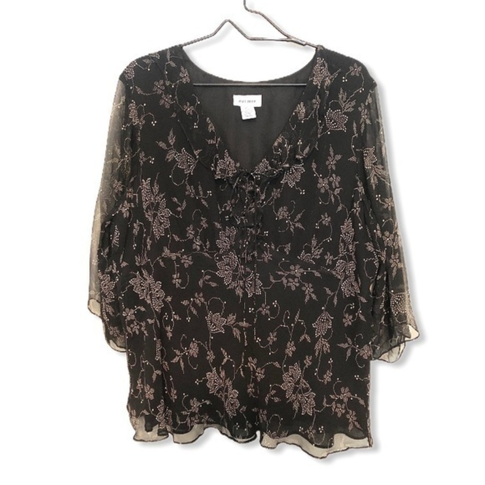 Avenue Silk black and white  short sleeve blouse